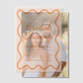 Golvende Modern Curvy Retro Peach Fuzz Vrijgezelle Vellum Uitnodigingen (Offset (Koppel))