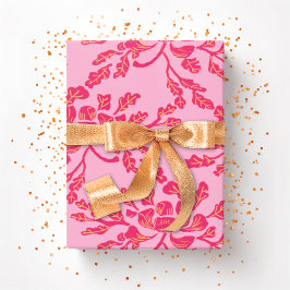 Golvende Pioen Houtsnede in Roze en Oranje Cadeaupapier