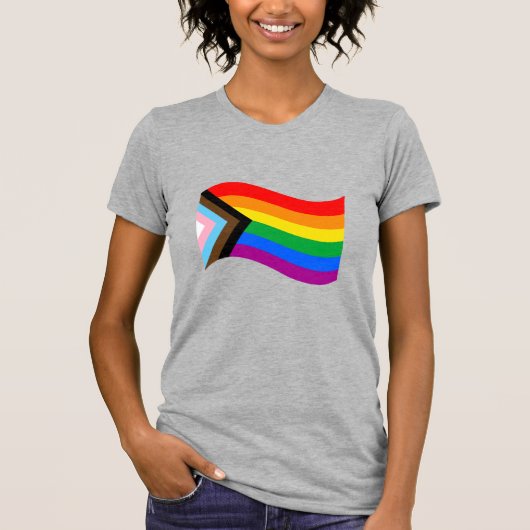 Golvende Progress Pride-vlag T-shirt (Voorkant)