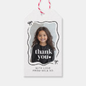 Golvende rand foto verjaardag met strik cadeaulabel (Voorkant)