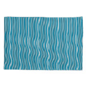 Golvende turquoise en witte strepen kussensloop (Achterkant)