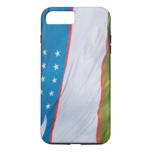 Golvende Vlag van Oezbekistan Case-Mate iPhone Case