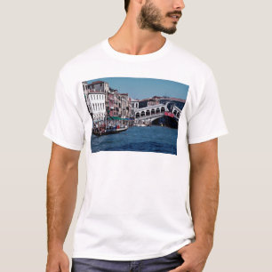 Gondola op het Grand Canal, Rialto Bridge, Venetië T-shirt