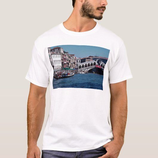 Gondola op het Grand Canal, Rialto Bridge, Venetië T-shirt (Voorkant)