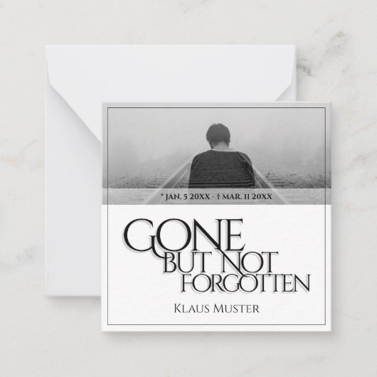 Gone, maar niet vergeten - helder notitiekaartje (Voorkant)