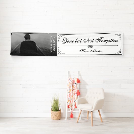 Gone, maar niet vergeten - Klassiek Spandoek (Insitu)