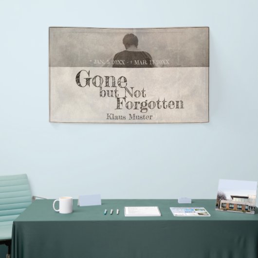 Gone, maar niet vergeten -  spandoek (Beurs)