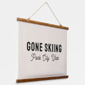 Gone Skiing Custom City Mountain Name Canvas Hangend Wandkleed (Gebogen)