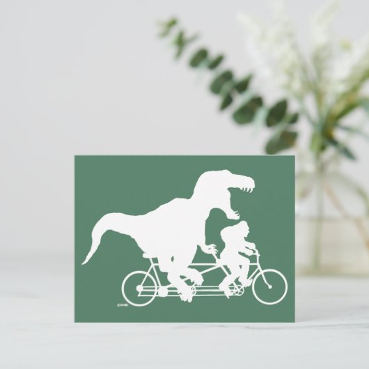 Gone Squatchin cycling met T-rex Briefkaart (Staand voorkant)