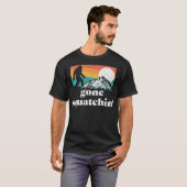 Gone Squatchin. Funny Bigfoot Mountains Retro Gra T-shirt (Voorkant volledig)