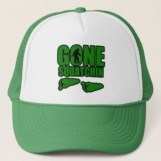Gone Squatchin groene voetafdrukken Trucker Pet (Voorkant)