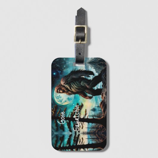 Gone Squatchin 'Living Large Sasquatch Bagagelabel (Voorkant (verticaal))