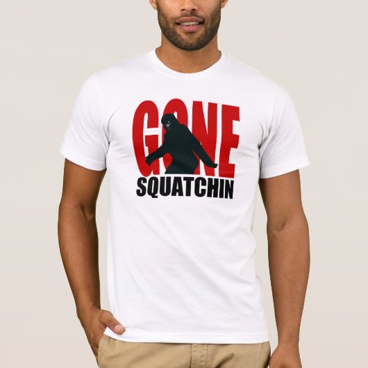 Gone Squatchin (rood en zwart) T-shirt (Voorkant)