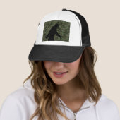 Gone Squatchin Silhouette op Digital Camouflage Trucker Pet (In situ)