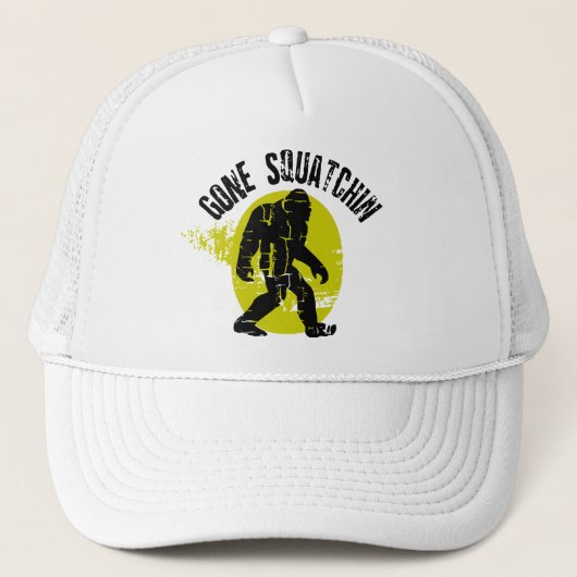 Gone Squatchin Trucker Pet (Voorkant)