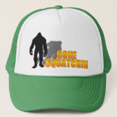 Gone Squatchin Trucker Pet (Voorkant)