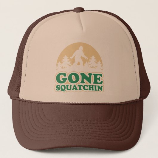 Gone Squatchin Trucker Pet (Voorkant)