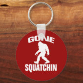 Gone Squatchin - White en Red Sleutelhanger (Voorkant)