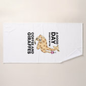 Good Day Starts With Coffee & Giraffe Gift Funny Badhanddoek (Badhanddoek)