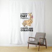 Good Day Starts With Coffee & Giraffe Gift Funny Wandkleed (In situ)