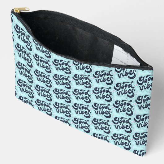 Good Vibes Accessory Pouch Etui (Open)