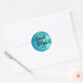 Good Vibes and Cool Blue Water Ronde Sticker (Envelop)