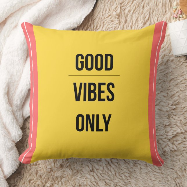 Good Vibes Only — 90s Maximalist Throw Pillow Kussen (Deken)
