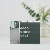 Good Vibes Only Letter Board positief Briefkaart (Staand voorkant)