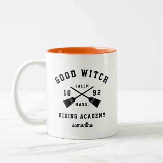Good Witch Riding Academy Personalized Halloween Tweekleurige Koffiemok (Links)