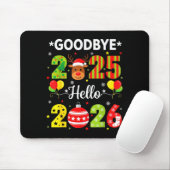 Goodbye 2025 Hello 2026 Happy New Year Christmas P Muismat (Met muis)