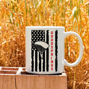 Goodspringen die Skydiving zweefende Koffiemok