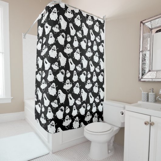 Goofy Ghosts Shower Curtain Douchegordijn (In situ)