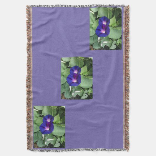 Gooi Deken met Paarse Bloemen (Voorkant Verticaal)