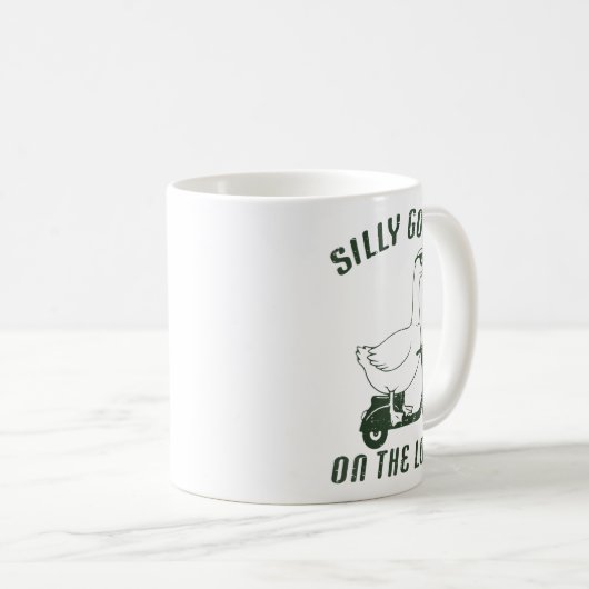 Goose Silly On The Loose Scooter Funny Animal Men  Koffiemok (Voorkant rechts)