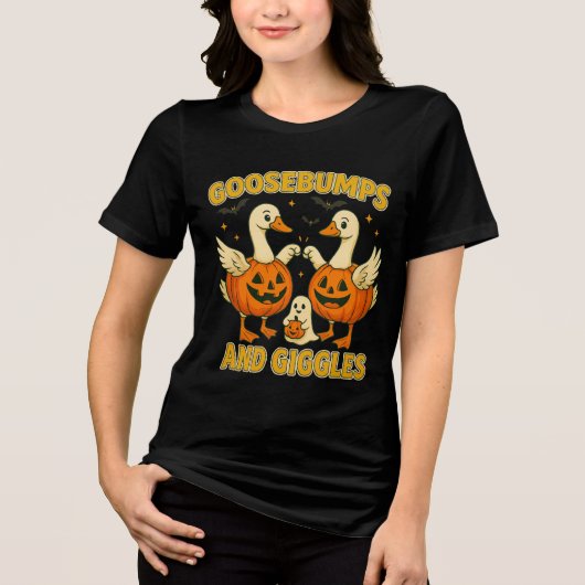 Goosebumps & Giggles Halloween Cute Pumpkin Geese Tri-Blend Shirt (Voorkant)