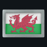 Gordelgesp met vlag van Wales Gesp<br><div class="desc">Voeg een vleugje Welsh trots toe aan je kleding met onze exclusieve riemgesp met de vlag van Wales! Vervaardigd met nauwgezette aandacht voor detail, is deze riemgesp meer dan alleen functioneel; het is een viering van Welsh erfgoed en nationale trots. Het gedurfde ontwerp toont met trots de iconische elementen van...</div>