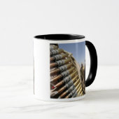 Gordels van 50-kalibermunitie mok (Voorkant rechts)