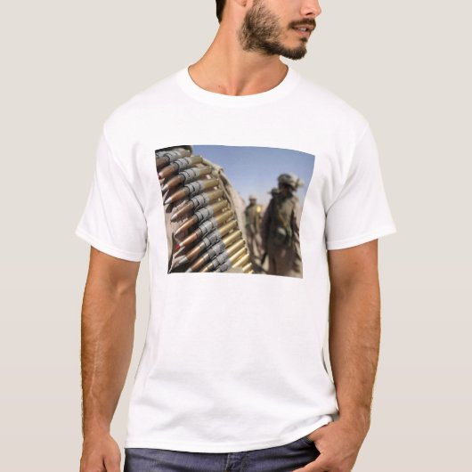 Gordels van 50-kalibermunitie t-shirt (Voorkant)