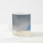 gordijn van wolken matglas koffiemok (Voorkant links)