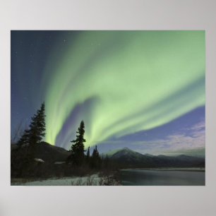 Gordijnen van de groene aurora borealis aan de hem poster