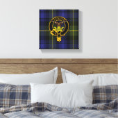 Gordon Scottish Crest en Tartan Canvas print (Insitu (Slaapkamer))