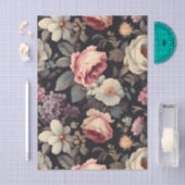 Gorgeous Floral Pattern on Dark Background Tissuepapier (Craft)