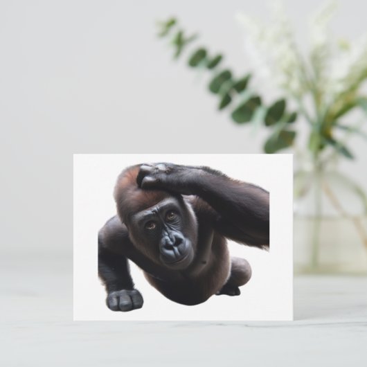 Gorilla doing push-ups. briefkaart (Staand voorkant)