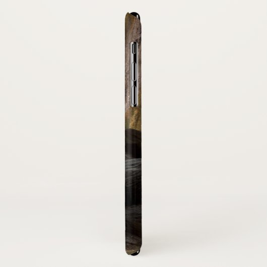 Gorilla neemt de tablet in Case-Mate iPhone case (Achterkant/links)