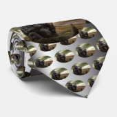 Gorilla neemt de tablet in stropdas (Opgerold)