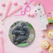 Gorilla op het bord van het zoopapier (Feest)