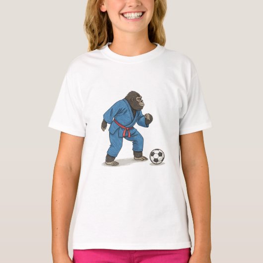 Gorilla playing soccer in karate kimono t-shirt (Voorkant)