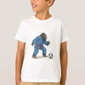 Gorilla playing soccer in karate kimono t-shirt (Voorkant)