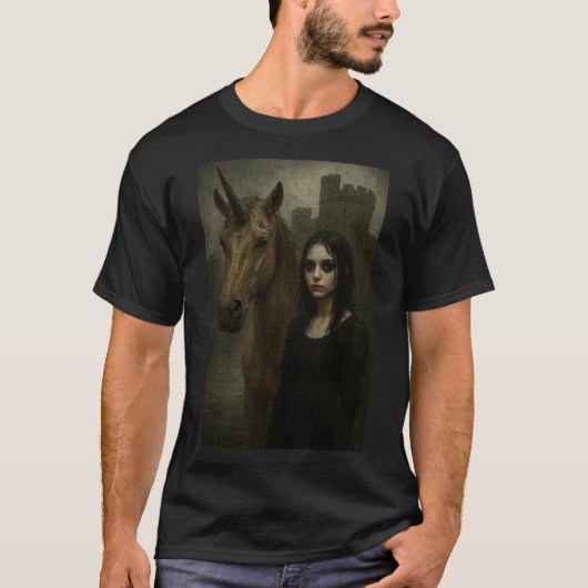Goth Girl and Unicorn T-shirt (Voorkant)