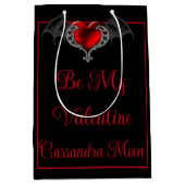 Goth Hart met Vleermuisvleugels Gepersonaliseerd Medium Cadeauzakje (Voorkant)